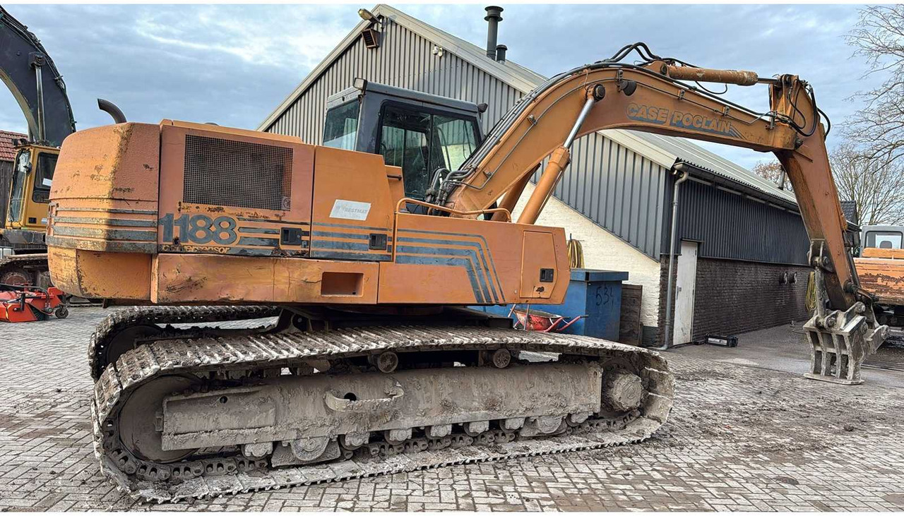 CASE - 1996 - 1188 - CRAWLER EXCAVATOR - Excavator: picture 3 CASE - 1996 - 1188 - CRAWLER EXCAVATOR - Excavator: picture 3