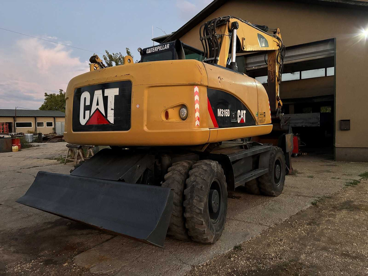 Caterpillar M316D - Wheel excavator: picture 2 Caterpillar M316D - Wheel excavator: picture 2