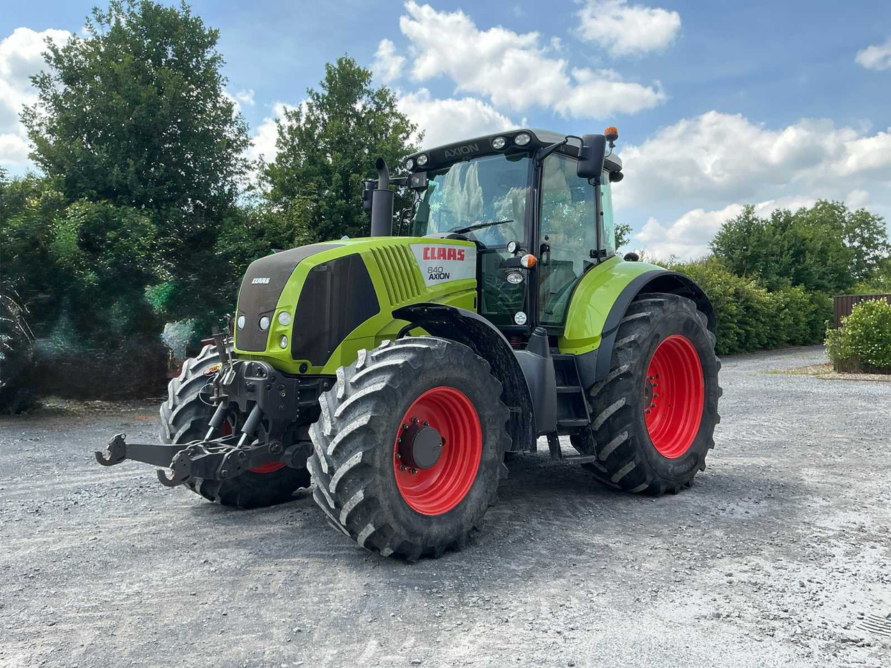 Claas Axion 840 - Farm tractor: picture 1 Claas Axion 840 - Farm tractor: picture 1