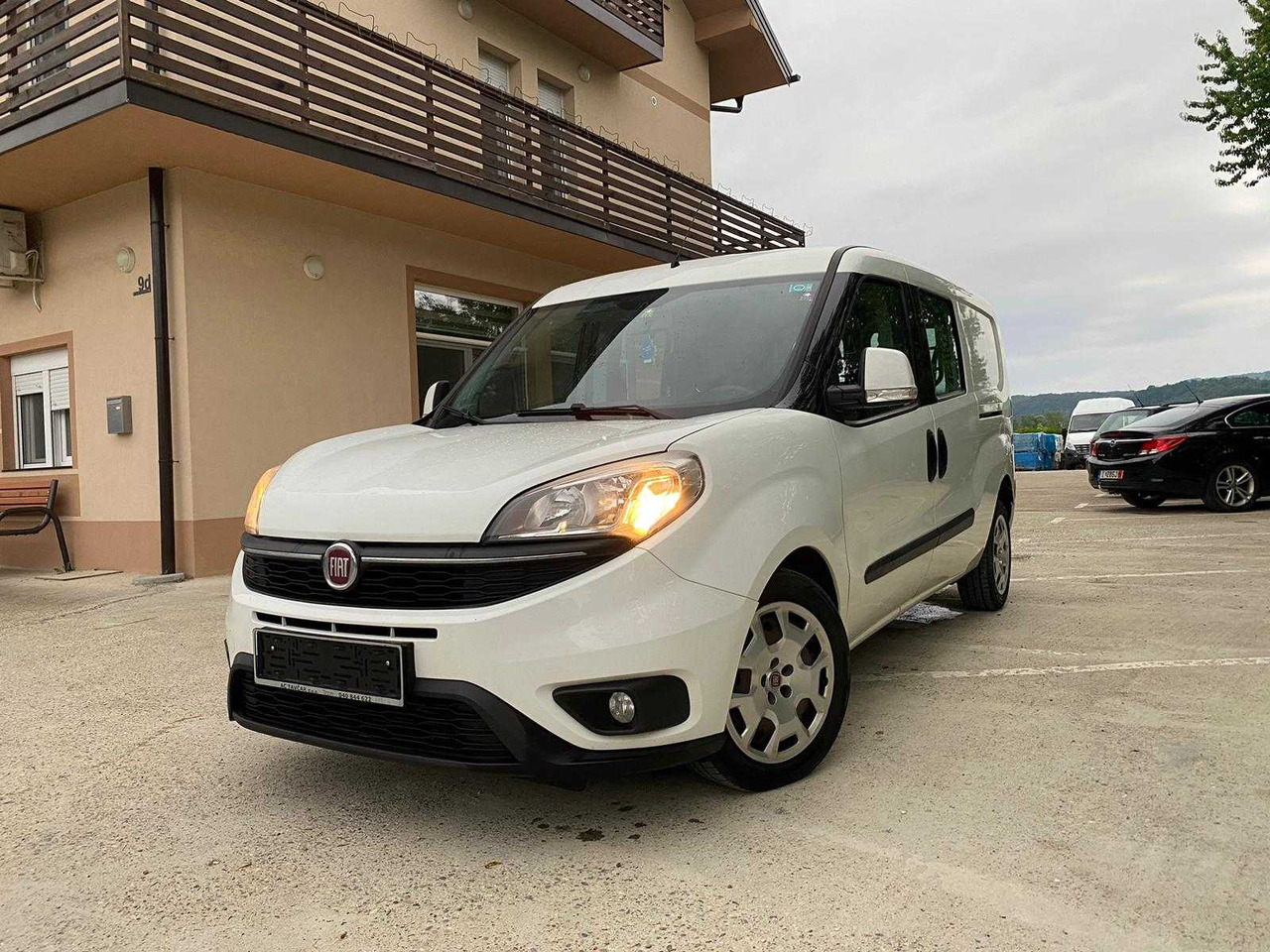2016 - FIAT -DOBLO MAXI 105 MULTIJET - FURGON - Commercial vehicle: picture 1 2016 - FIAT -DOBLO MAXI 105 MULTIJET - FURGON - Commercial vehicle: picture 1