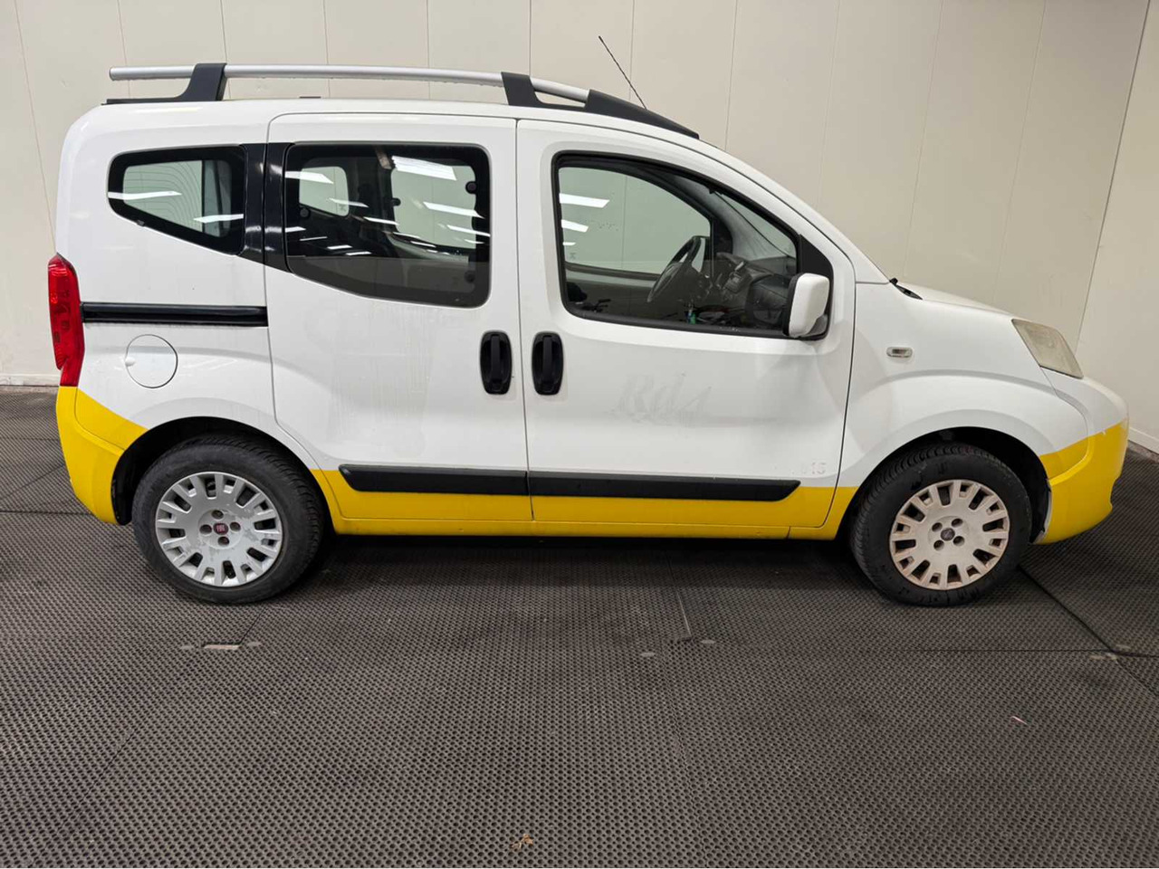 FIAT - QUBO - COMMERCIAL VEHICLE - 2012 - Commercial vehicle: picture 5 FIAT - QUBO - COMMERCIAL VEHICLE - 2012 - Commercial vehicle: picture 5