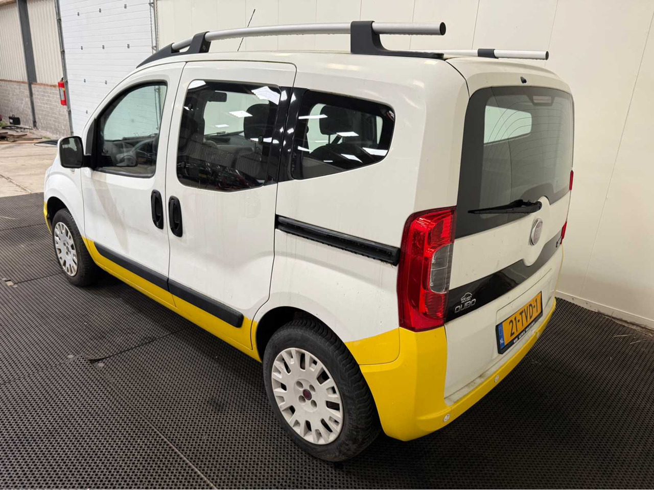 FIAT - QUBO - COMMERCIAL VEHICLE - 2012 - Commercial vehicle: picture 4 FIAT - QUBO - COMMERCIAL VEHICLE - 2012 - Commercial vehicle: picture 4