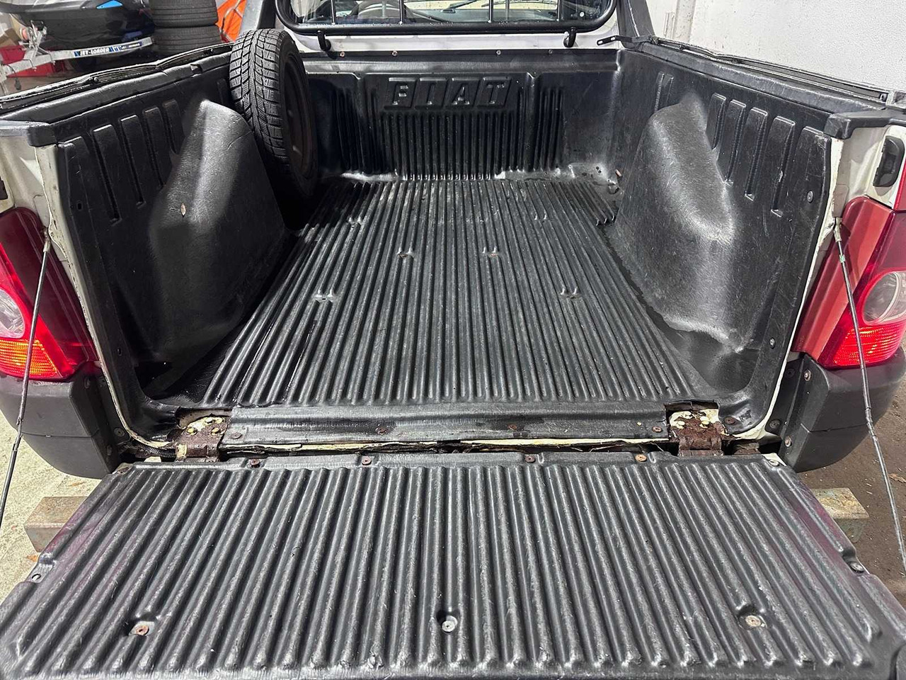 FIAT - STRADA PICK-UP - 1.2 60 - 47-BR-JT - Commercial vehicle: picture 5 FIAT - STRADA PICK-UP - 1.2 60 - 47-BR-JT - Commercial vehicle: picture 5