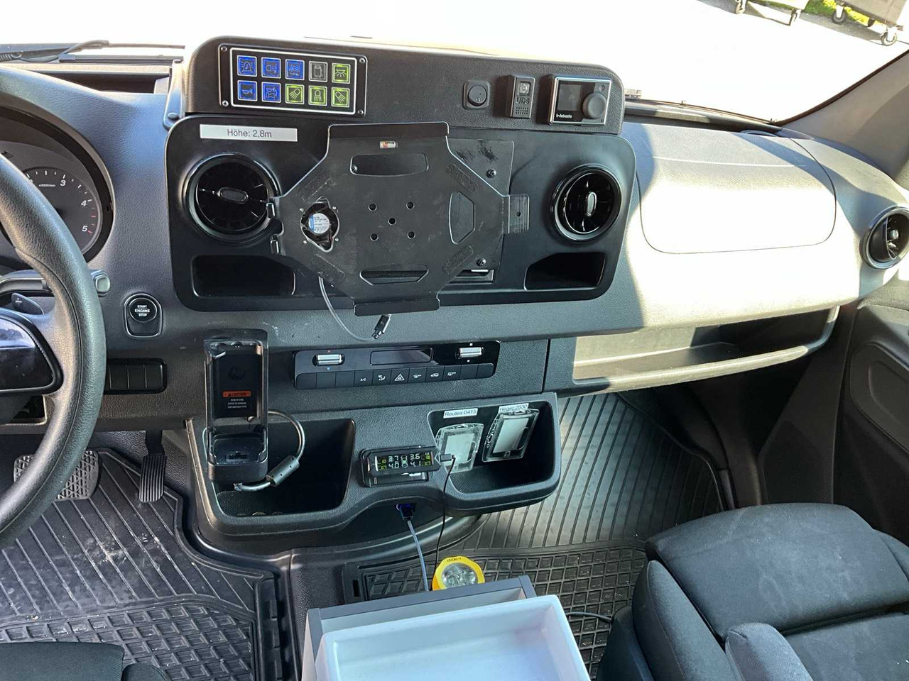 Commercial vehicle MERCEDES-BENZ SPRINTER 419 CDI AMBULANCE ITW: picture 10 Commercial vehicle MERCEDES-BENZ SPRINTER 419 CDI AMBULANCE ITW: picture 10