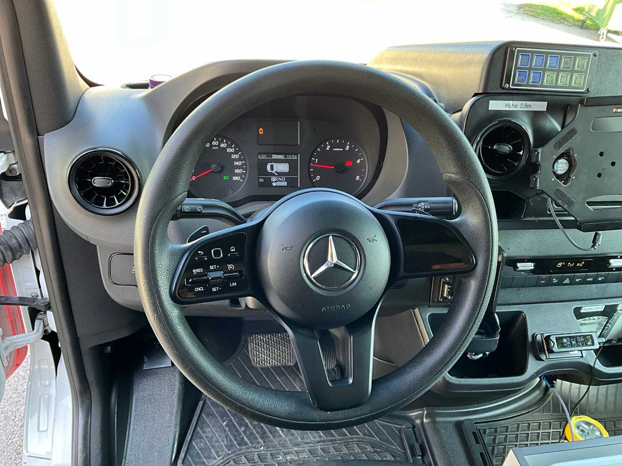 Commercial vehicle MERCEDES-BENZ SPRINTER 419 CDI AMBULANCE ITW: picture 16 Commercial vehicle MERCEDES-BENZ SPRINTER 419 CDI AMBULANCE ITW: picture 16