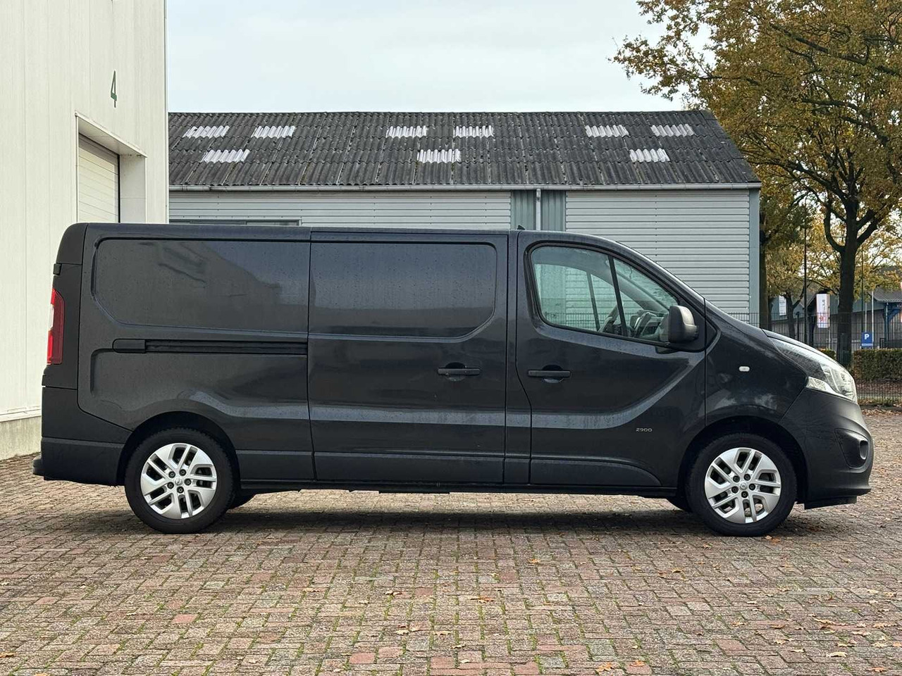 OPEL - VIVARO - 1.6 CDTI L2H1 SP ECO - COMMERCIAL VEHICLE - Commercial vehicle: picture 4 OPEL - VIVARO - 1.6 CDTI L2H1 SP ECO - COMMERCIAL VEHICLE - Commercial vehicle: picture 4