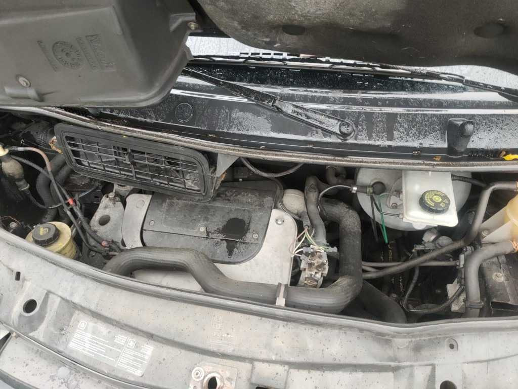 OPEL - VIVARO - 1.9 CDTI L1H1 DC - 39-BS-GV - Commercial vehicle: picture 5 OPEL - VIVARO - 1.9 CDTI L1H1 DC - 39-BS-GV - Commercial vehicle: picture 5