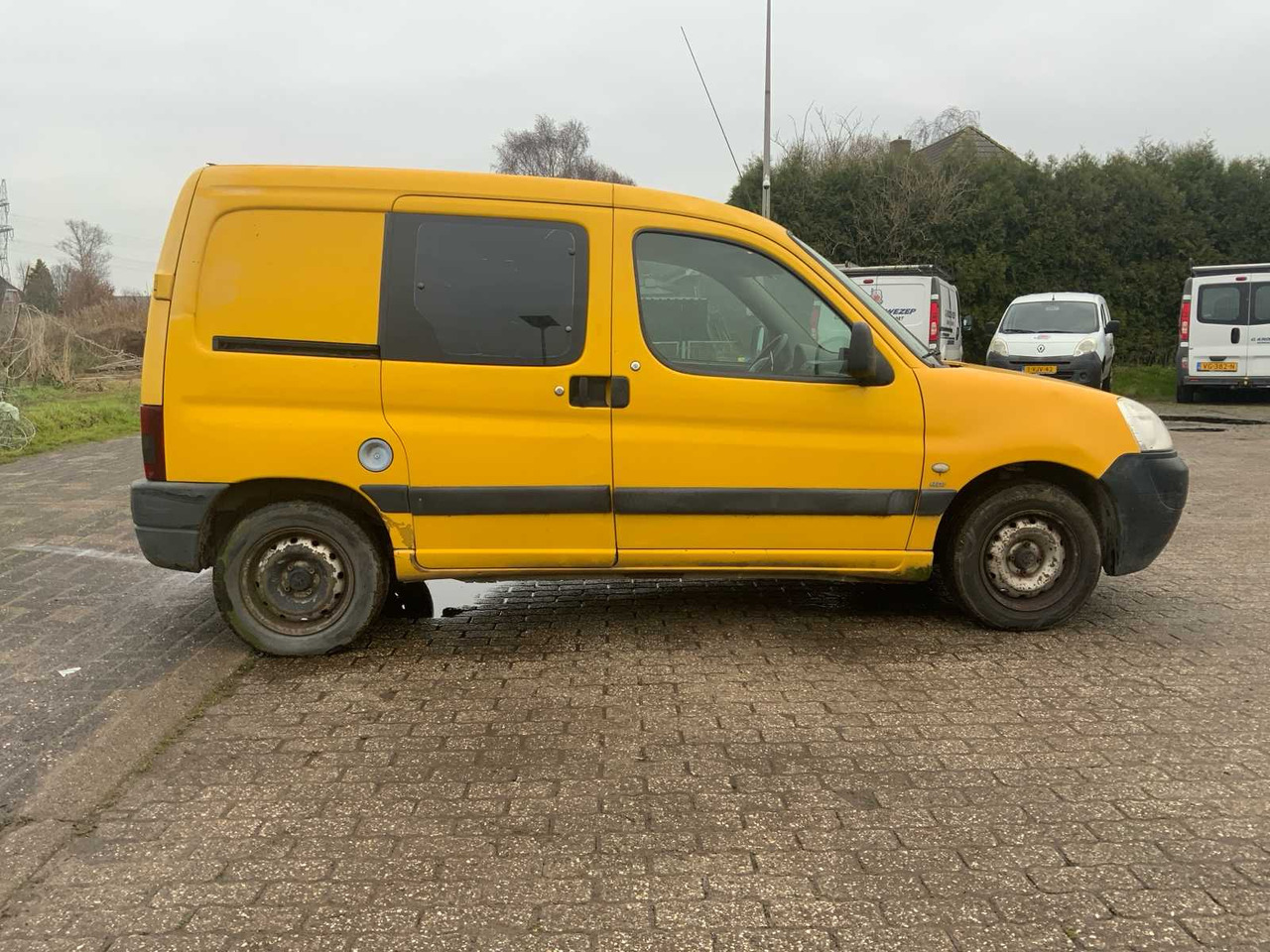 PEUGEOT PARTNER 190C 2.0 HDI COMMERCIAL VEHICLE - Commercial vehicle: picture 4 PEUGEOT PARTNER 190C 2.0 HDI COMMERCIAL VEHICLE - Commercial vehicle: picture 4