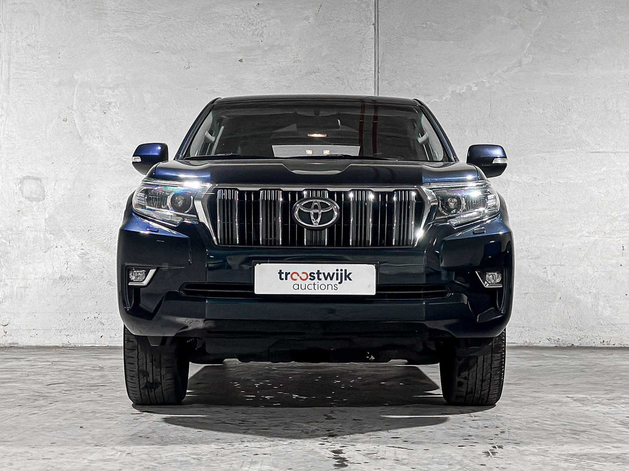 TOYOTA LAND CRUISER 2.8 D-4D-F CHALLENGER BLIND VAN 177HP 2020, VHH-33-H COMMERCIAL VEHICLE - Commercial vehicle: picture 3 TOYOTA LAND CRUISER 2.8 D-4D-F CHALLENGER BLIND VAN 177HP 2020, VHH-33-H COMMERCIAL VEHICLE - Commercial vehicle: picture 3