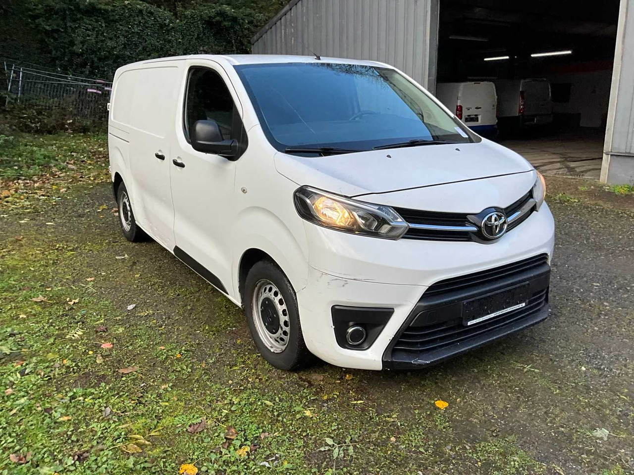 TOYOTA PROACE COMMERCIAL VEHICLE - Commercial vehicle: picture 3 TOYOTA PROACE COMMERCIAL VEHICLE - Commercial vehicle: picture 3