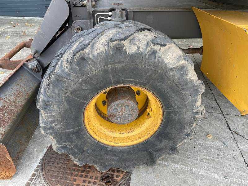 Volvo EW140B - Construction machinery: picture 4 Volvo EW140B - Construction machinery: picture 4