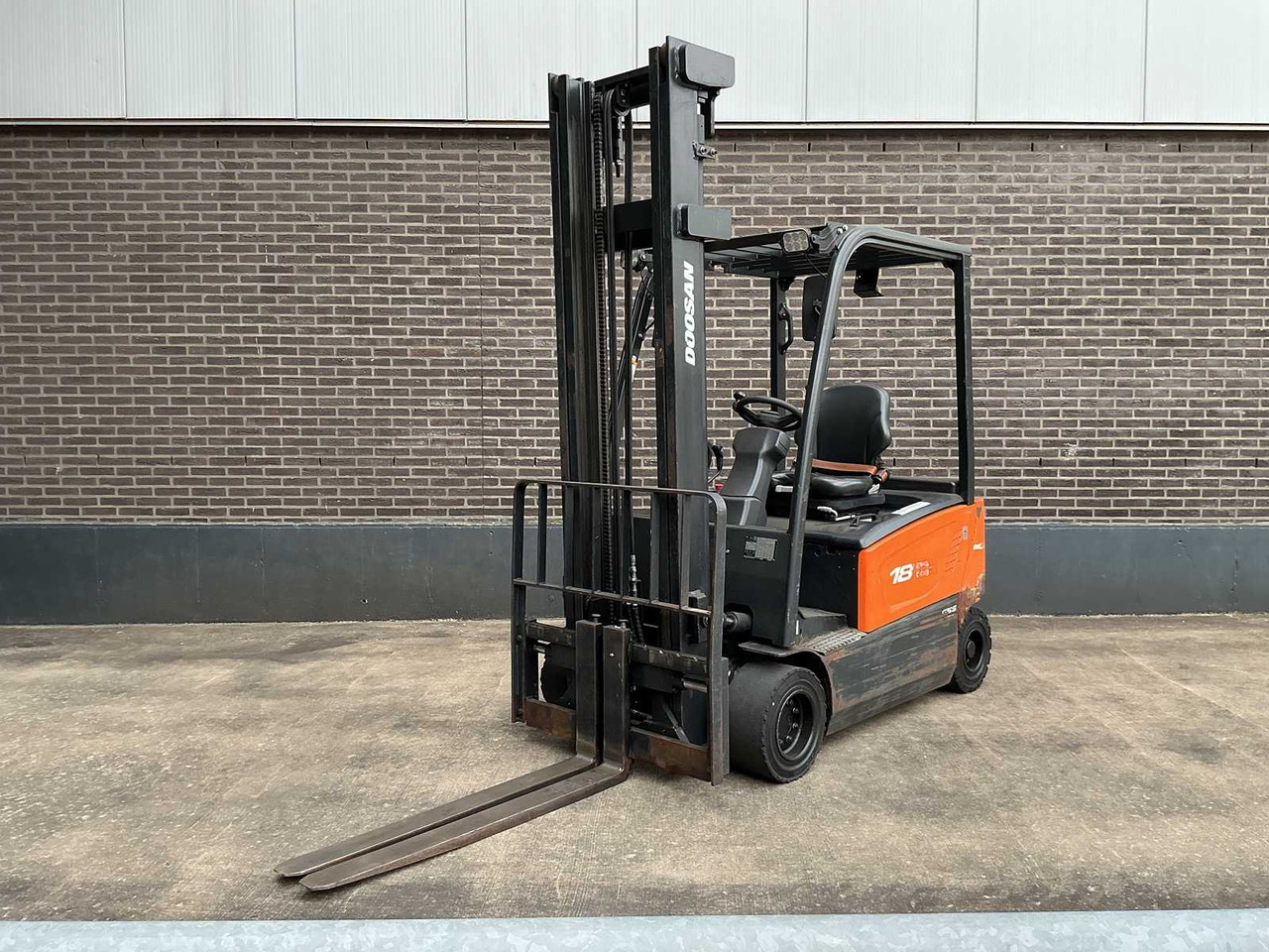 DOOSAN - B-18-X-7 - FORKLIFT TRUCKS - 2019 - Forklift: picture 1 DOOSAN - B-18-X-7 - FORKLIFT TRUCKS - 2019 - Forklift: picture 1