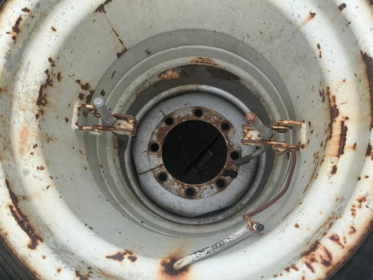 DOUBLE TIRE ON RIM - Wheel excavator: picture 5 DOUBLE TIRE ON RIM - Wheel excavator: picture 5