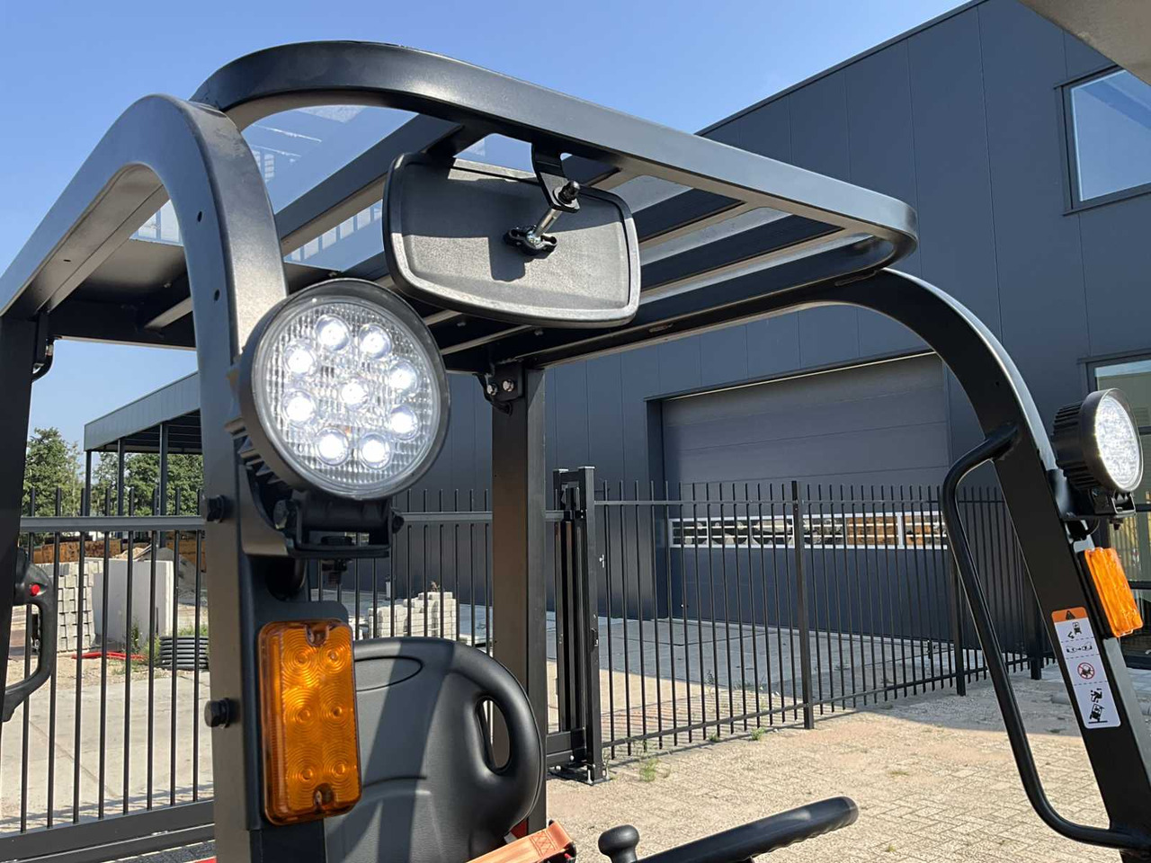 Forklift EP - 2025 - EFL 252 XS - FORKLIFT TRUCK: picture 16 Forklift EP - 2025 - EFL 252 XS - FORKLIFT TRUCK: picture 16