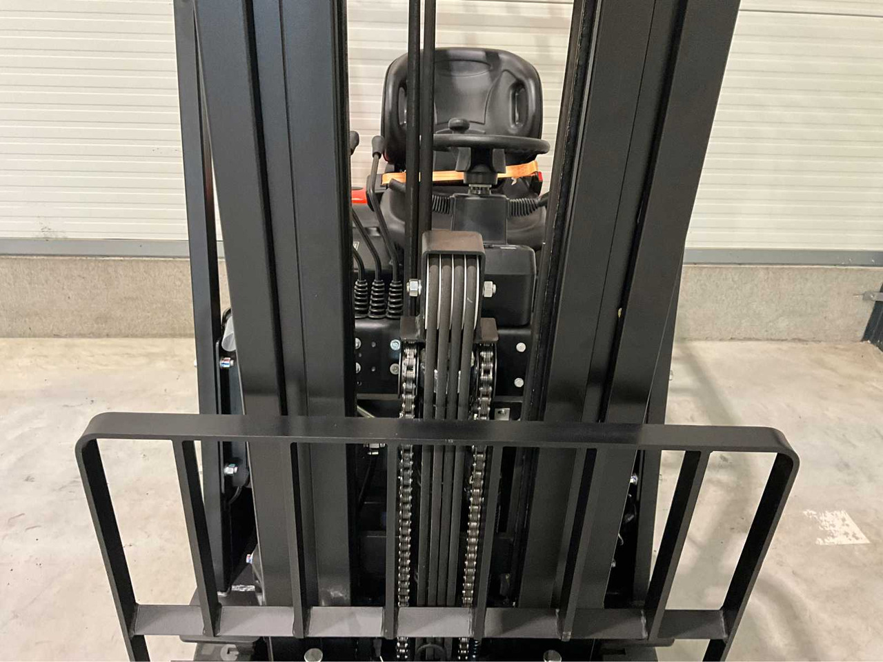 Forklift EP - 2025 - EFS 151 - FORKLIFT TRUCK: picture 15 Forklift EP - 2025 - EFS 151 - FORKLIFT TRUCK: picture 15