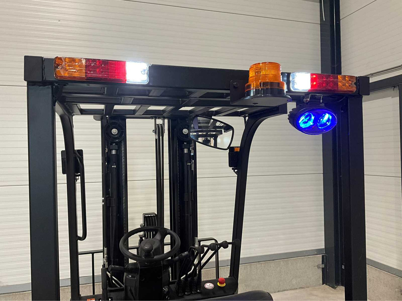 Forklift EP - 2025 - EFS 151 - FORKLIFT TRUCK: picture 16 Forklift EP - 2025 - EFS 151 - FORKLIFT TRUCK: picture 16