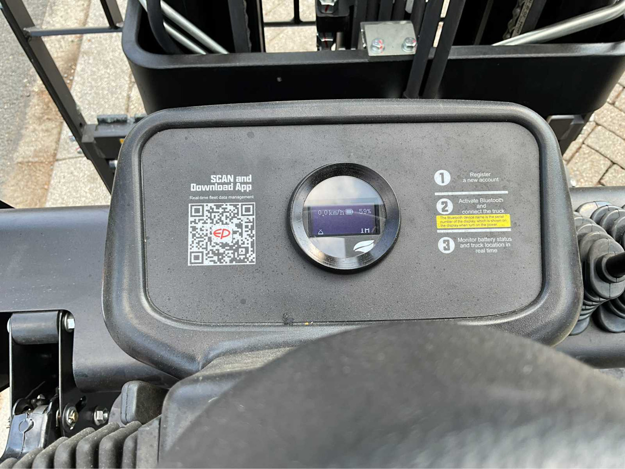 Forklift EP EFS 151 - 4.35 METER TRIPLEX, LI-ION, FREE-LIFT, SIDE-SHIFT - FORKLIFT: picture 15 Forklift EP EFS 151 - 4.35 METER TRIPLEX, LI-ION, FREE-LIFT, SIDE-SHIFT - FORKLIFT: picture 15