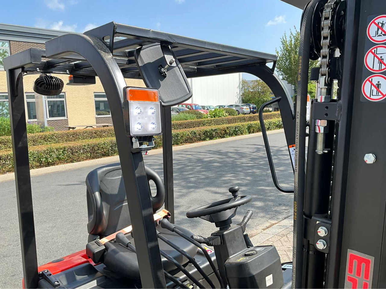 Forklift EP EFS 151 - 4.35 METER TRIPLEX, LI-ION, FREE-LIFT, SIDE-SHIFT - FORKLIFT: picture 18 Forklift EP EFS 151 - 4.35 METER TRIPLEX, LI-ION, FREE-LIFT, SIDE-SHIFT - FORKLIFT: picture 18