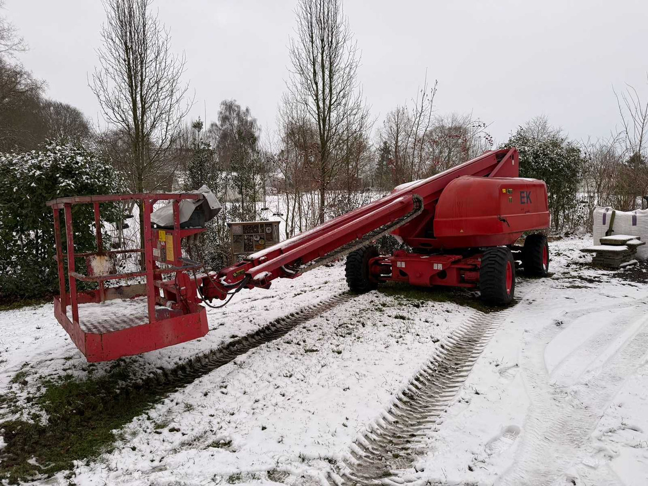 GROVE - 2000 - MZ46CXT - AERIAL PLATFORM - Aerial platform: picture 1 GROVE - 2000 - MZ46CXT - AERIAL PLATFORM - Aerial platform: picture 1