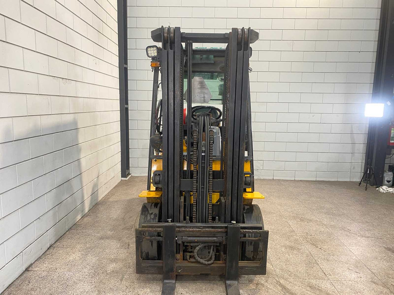 HYUNDAI - 2012 - 25L-7A - FORKLIFT TRUCK - Forklift: picture 4 HYUNDAI - 2012 - 25L-7A - FORKLIFT TRUCK - Forklift: picture 4