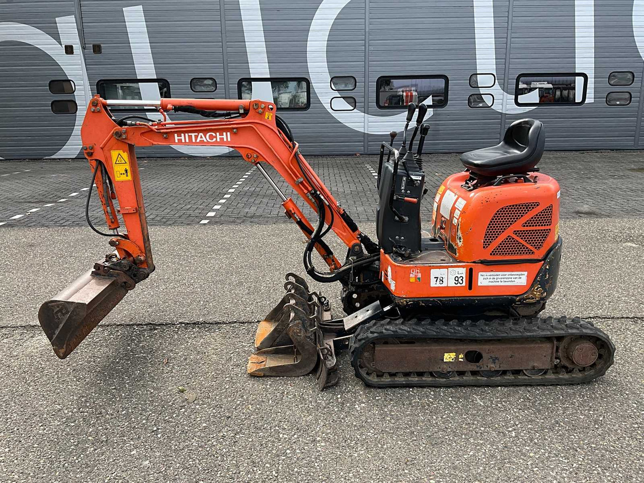 Hitachi ZX10U-2 - Mini excavator: picture 2 Hitachi ZX10U-2 - Mini excavator: picture 2