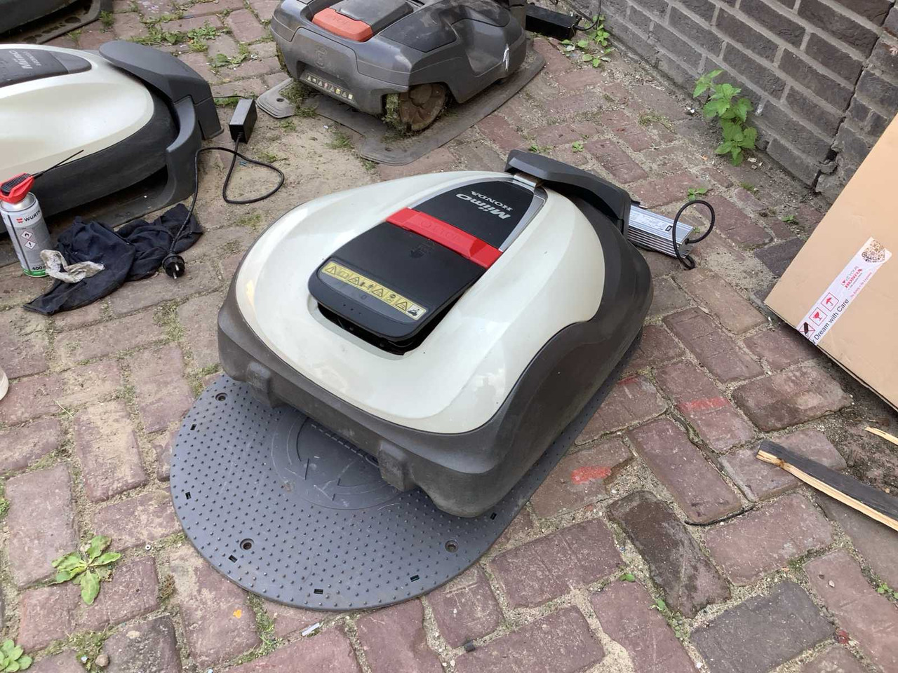Honda HRM 3000 - Lawn mower: picture 1 Honda HRM 3000 - Lawn mower: picture 1