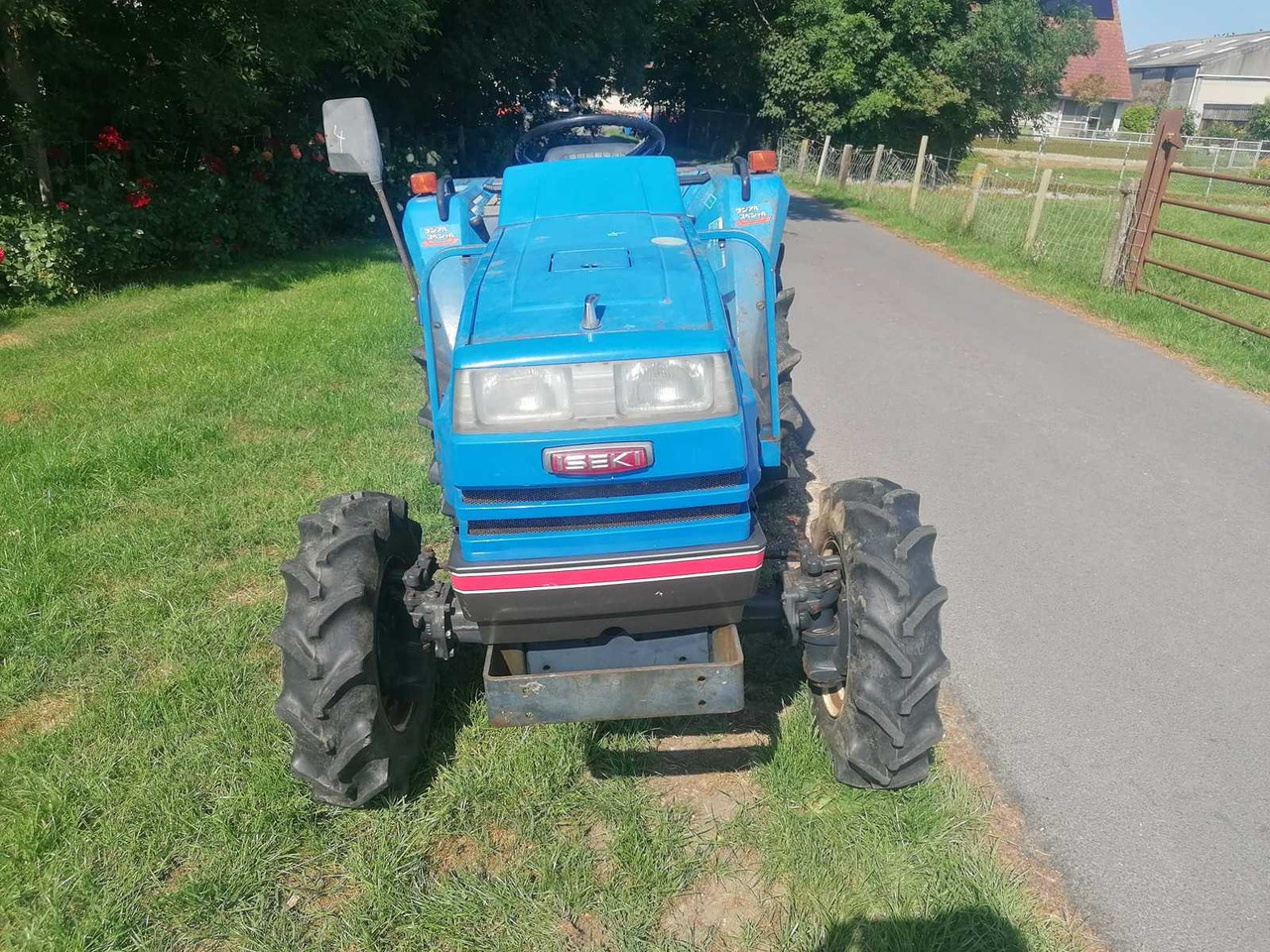 Iseki TA227 - Compact tractor: picture 2 Iseki TA227 - Compact tractor: picture 2