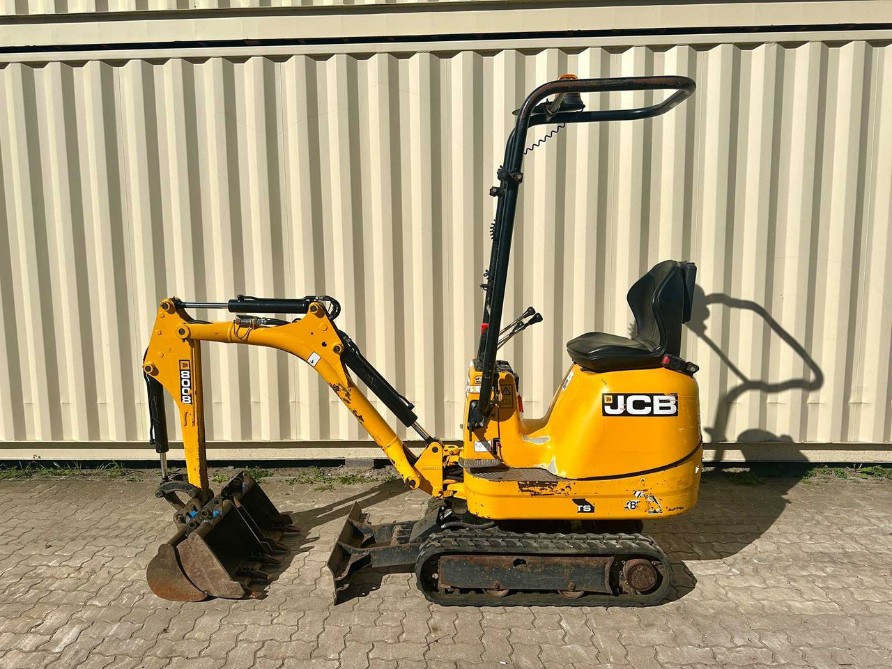 JCB 8008 CTS - 3 x Löffel - Mini excavator: picture 5 JCB 8008 CTS - 3 x Löffel - Mini excavator: picture 5