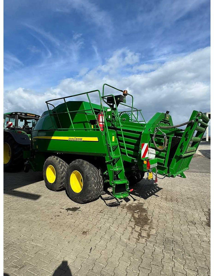 JOHN DEERE L1534P - Square baler: picture 1 JOHN DEERE L1534P - Square baler: picture 1