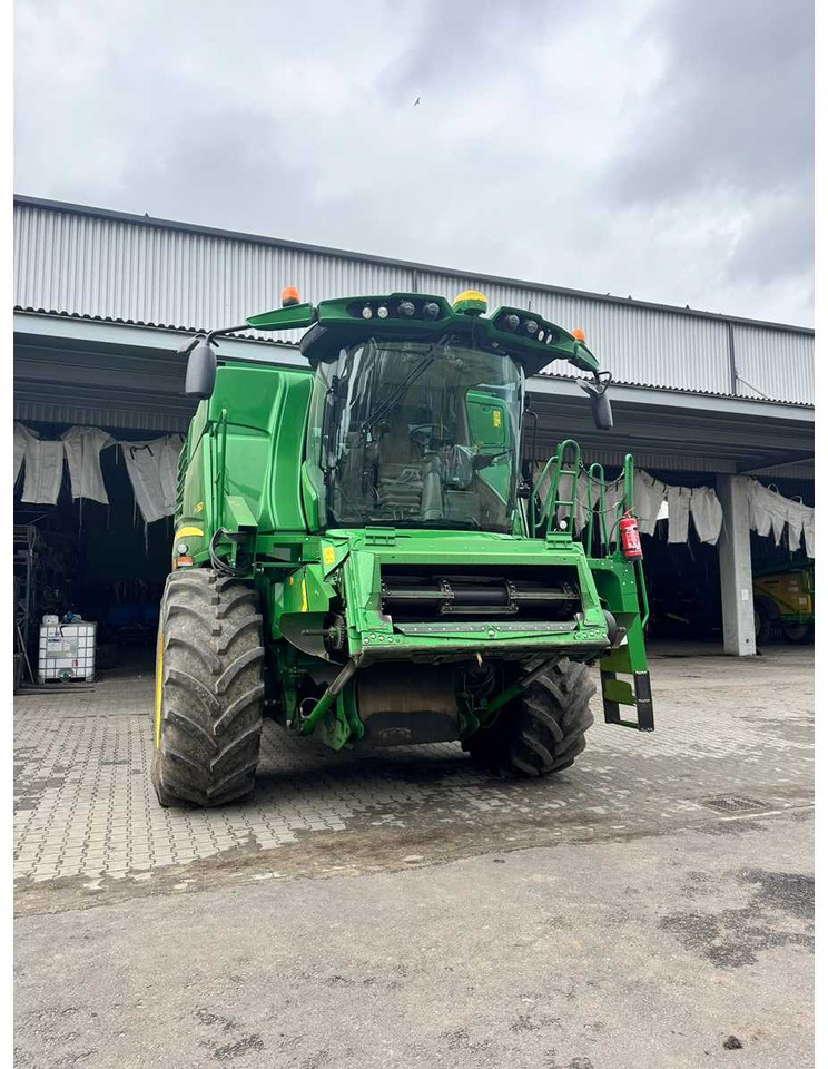 JOHN DEERE T660I - Combine harvester: picture 3 JOHN DEERE T660I - Combine harvester: picture 3