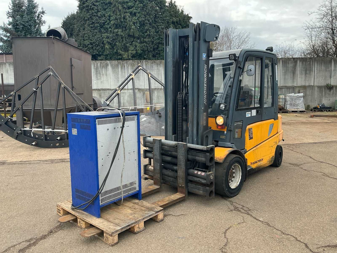 JUNGHEINRICH EFG550 FORKLIFT - Forklift: picture 1 JUNGHEINRICH EFG550 FORKLIFT - Forklift: picture 1