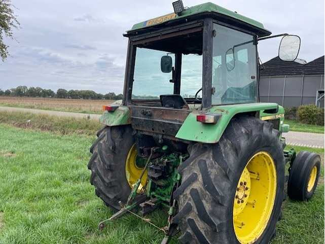 John Deere 1640 - Farm tractor: picture 3 John Deere 1640 - Farm tractor: picture 3