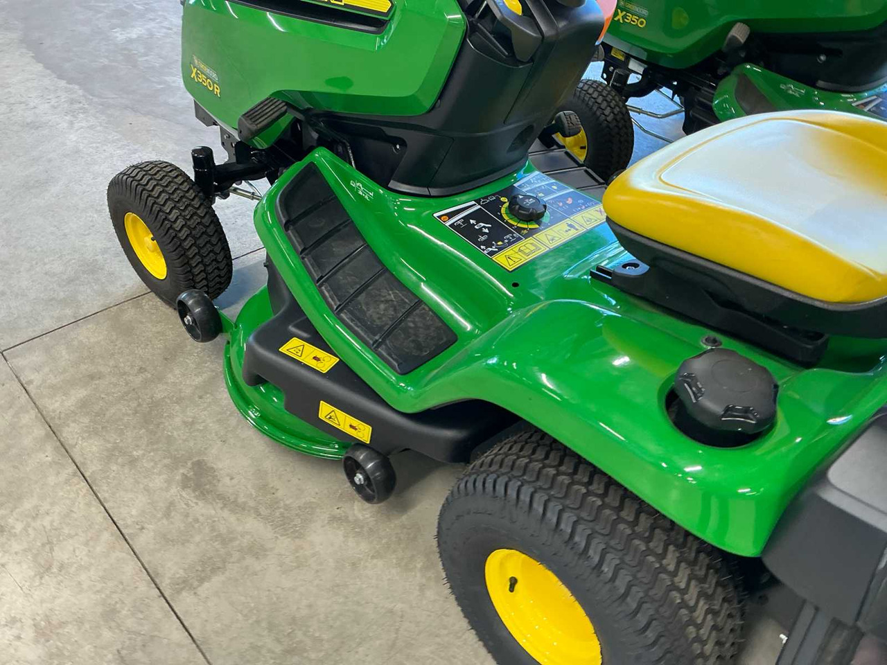 Lawn mower John Deere X350R: picture 8
