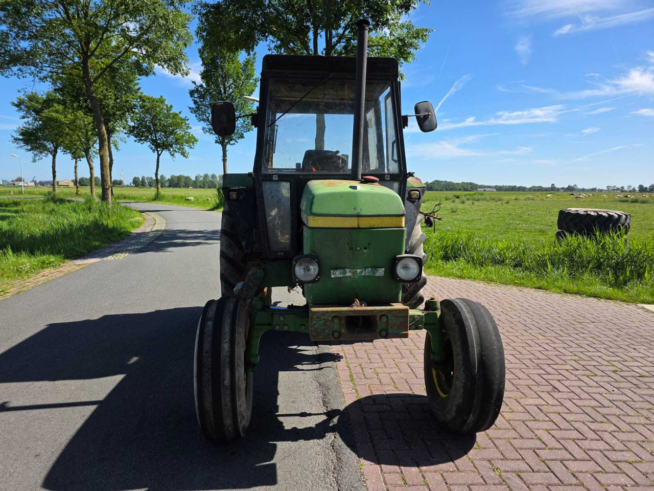John deere 2140 - Farm tractor: picture 3 John deere 2140 - Farm tractor: picture 3