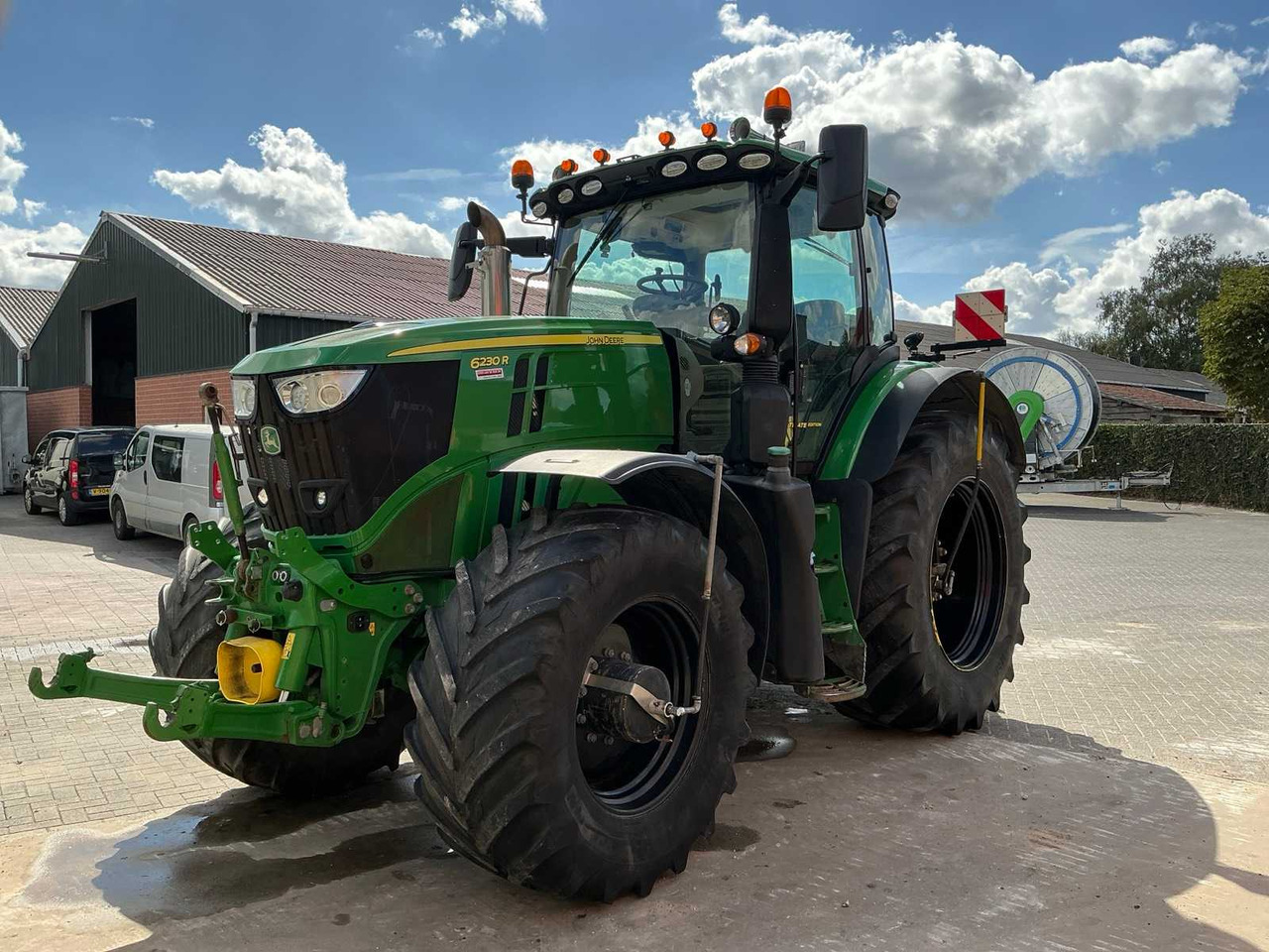 John deere 6230R - Farm tractor: picture 1 John deere 6230R - Farm tractor: picture 1
