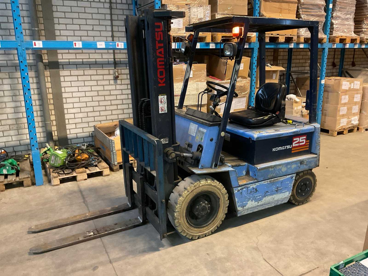 KOMATSU FB20-3 FORKLIFT - Forklift: picture 1 KOMATSU FB20-3 FORKLIFT - Forklift: picture 1