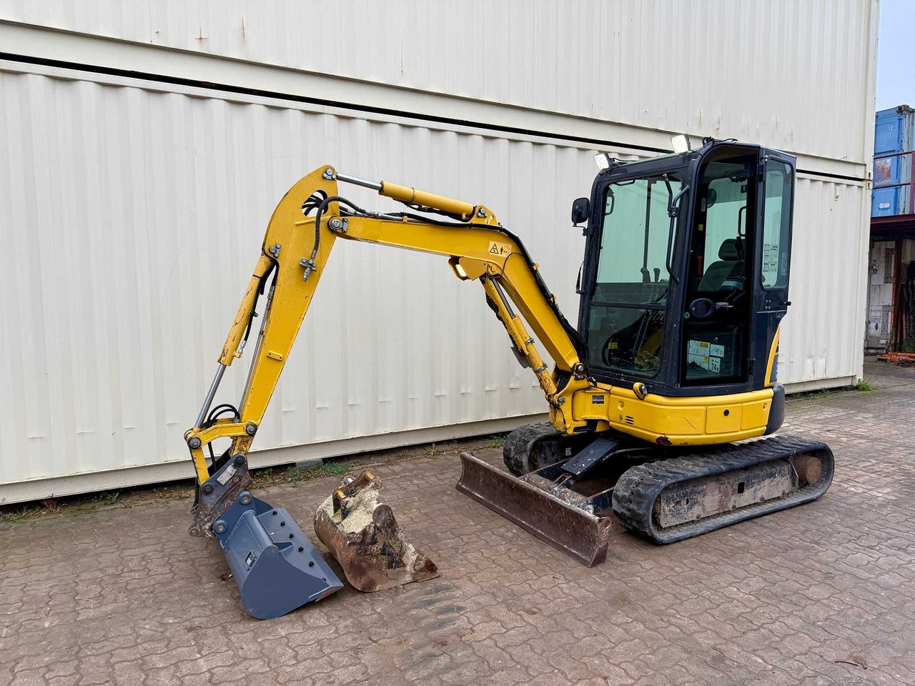 KOMATSU - PC26MR-3 - 2020 - MINI EXCAVATOR - Mini excavator: picture 1 KOMATSU - PC26MR-3 - 2020 - MINI EXCAVATOR - Mini excavator: picture 1