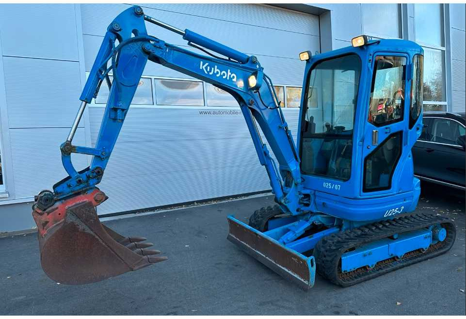 KUBOTA - U25 -3 - 2004 - MINI EXCAVATOR - Mini excavator: picture 1 KUBOTA - U25 -3 - 2004 - MINI EXCAVATOR - Mini excavator: picture 1