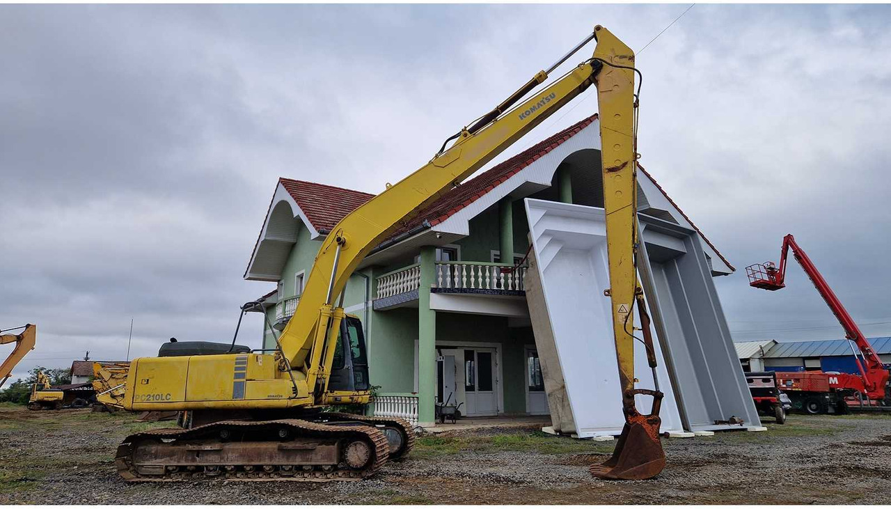 Komatsu 2002 KOMATSU PC 210 LC LONG REACH TRACKED EXCAVATOR - Crawler excavator: picture 5 Komatsu 2002 KOMATSU PC 210 LC LONG REACH TRACKED EXCAVATOR - Crawler excavator: picture 5