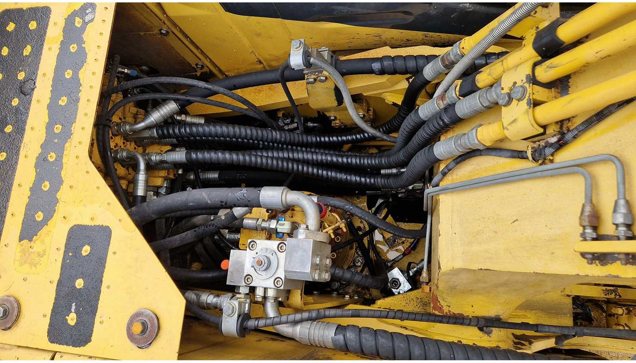 Crawler excavator Komatsu PC 190 LC-8: picture 45