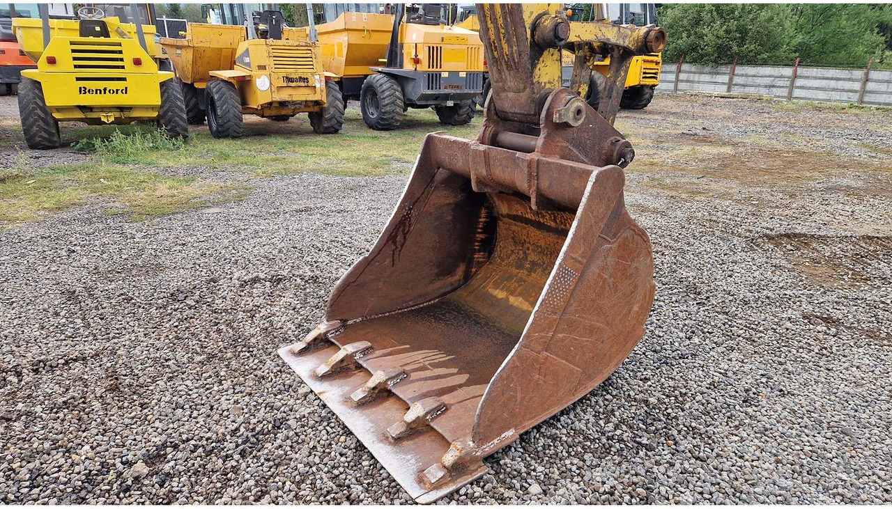 Crawler excavator Komatsu PC 190 LC-8: picture 11