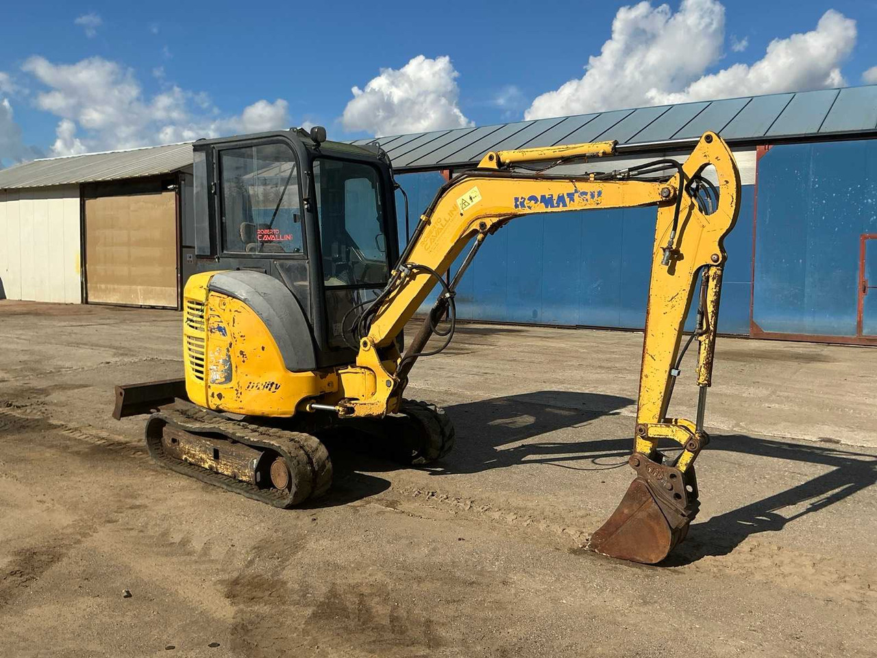Komatsu PC 27 MR-2 - Mini excavator: picture 1 Komatsu PC 27 MR-2 - Mini excavator: picture 1