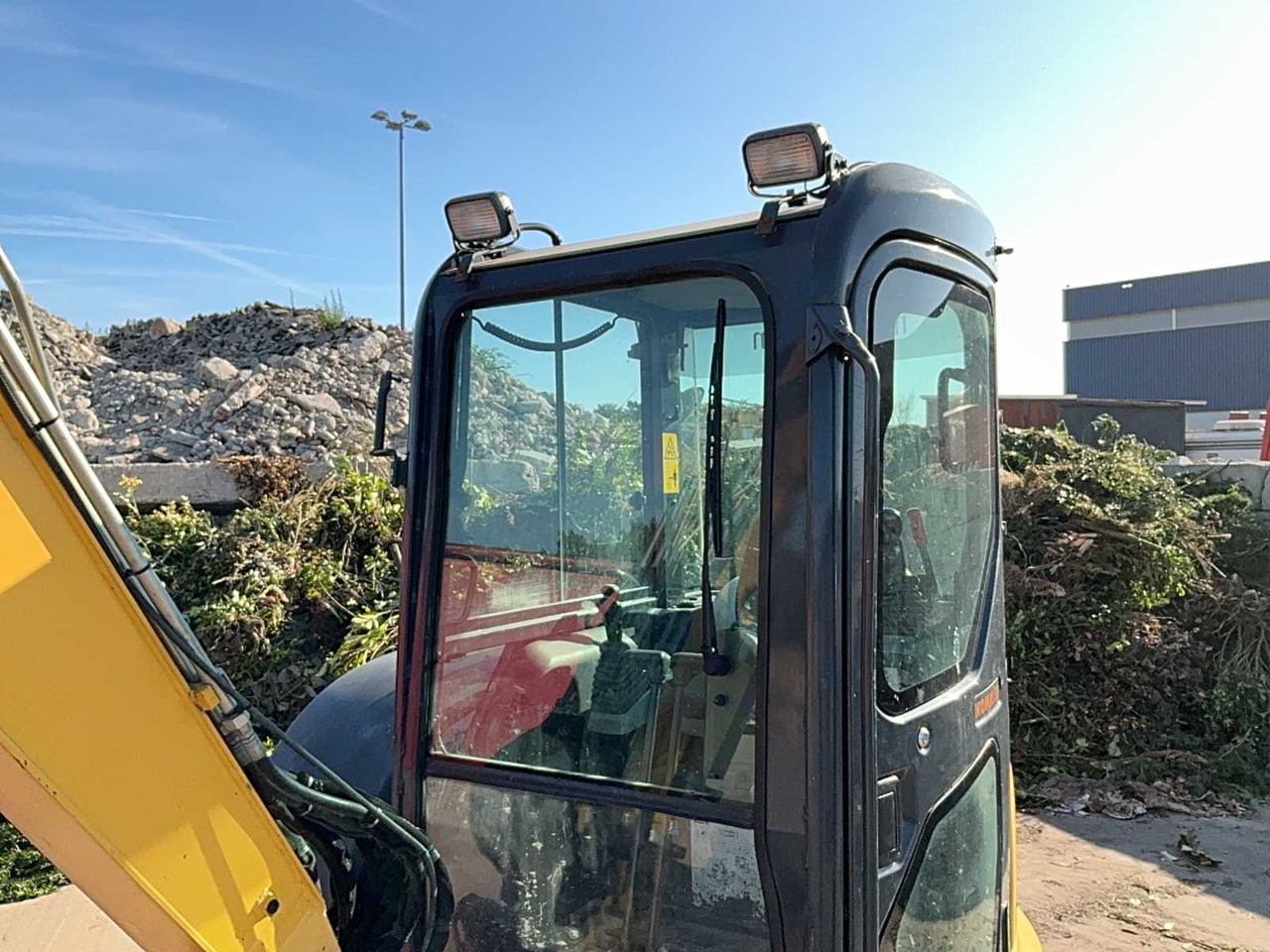 Crawler excavator Komatsu PC55MR: picture 12