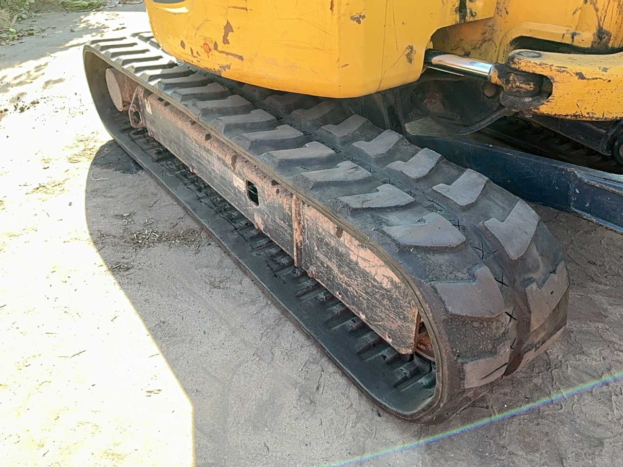 Crawler excavator Komatsu PC55MR: picture 17