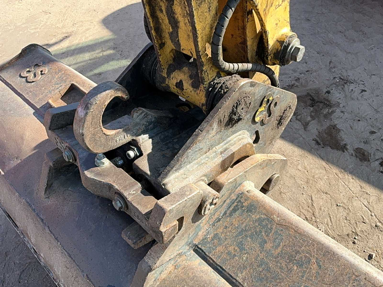 Crawler excavator Komatsu PC55MR: picture 8