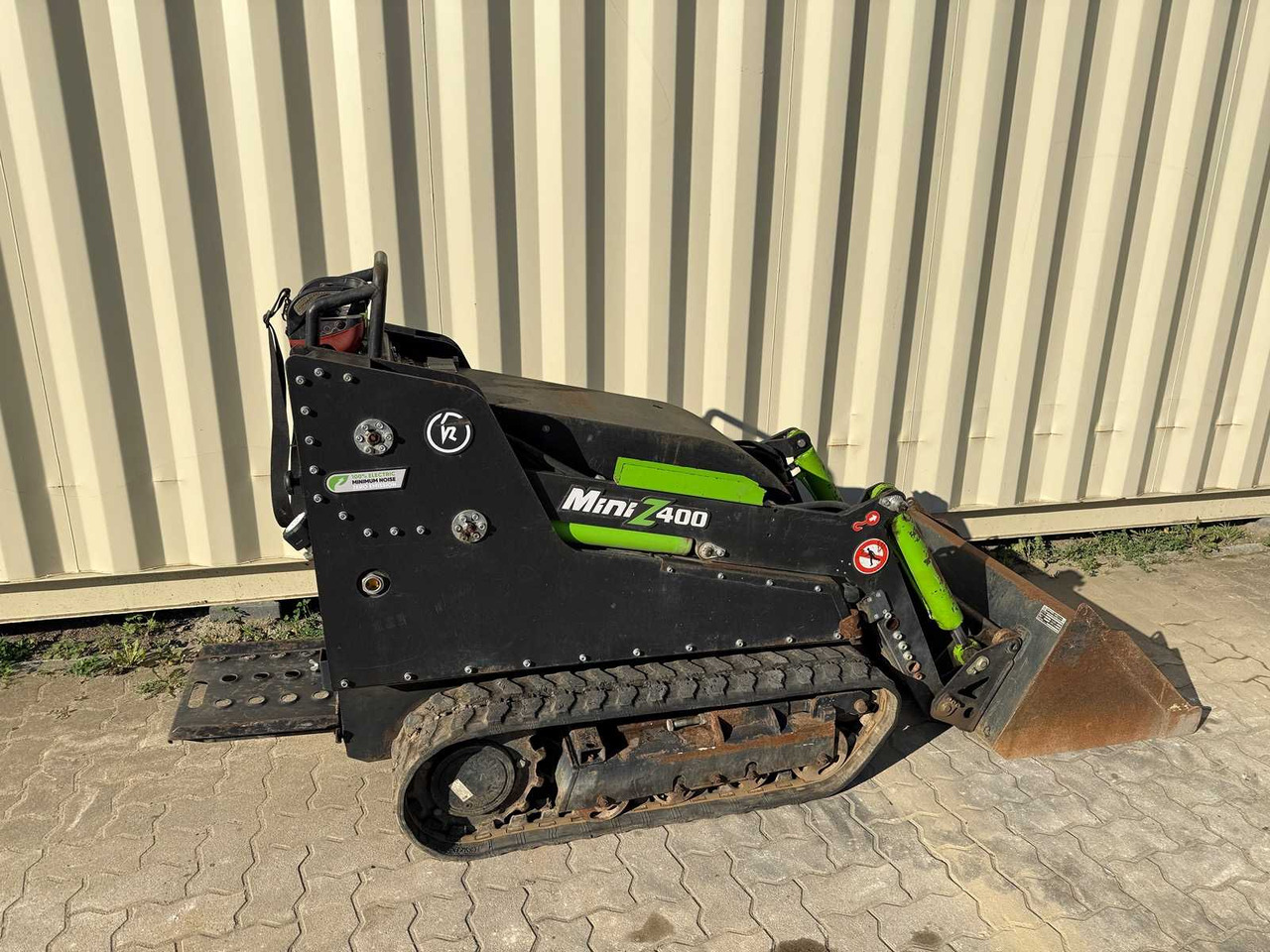 Kovaco Mini Z400 - Skid steer loader: picture 4 Kovaco Mini Z400 - Skid steer loader: picture 4
