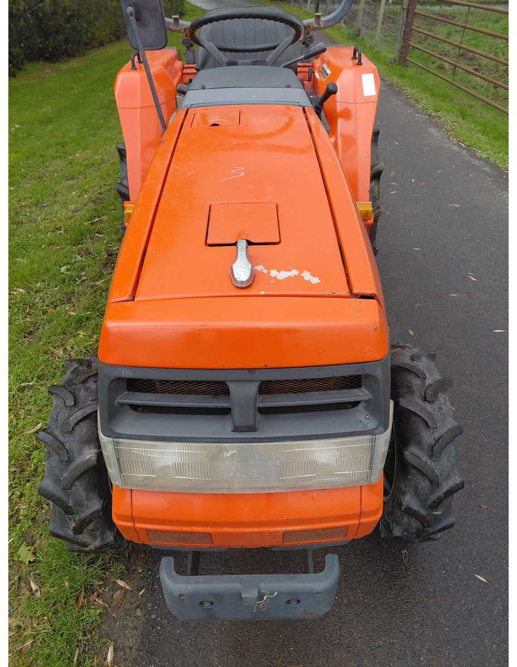 Kubota GL 200 - Compact tractor: picture 2 Kubota GL 200 - Compact tractor: picture 2