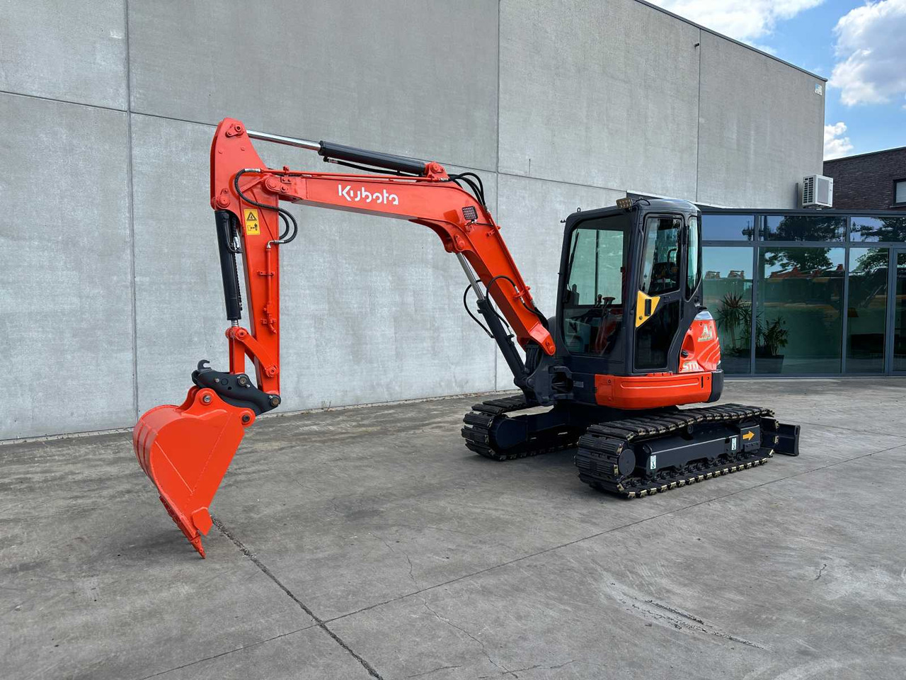 Kubota KX155-3 - Crawler excavator: picture 1 Kubota KX155-3 - Crawler excavator: picture 1