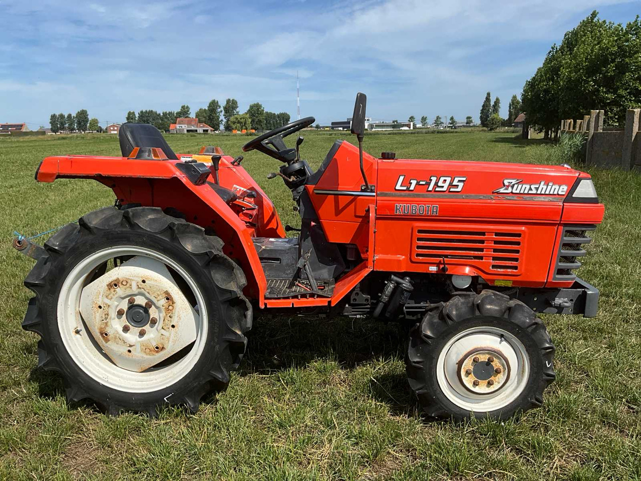 Kubota L1-195 - Compact tractor: picture 4 Kubota L1-195 - Compact tractor: picture 4