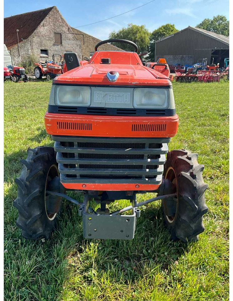 Kubota Sunshine L1-215D - Compact tractor: picture 2 Kubota Sunshine L1-215D - Compact tractor: picture 2